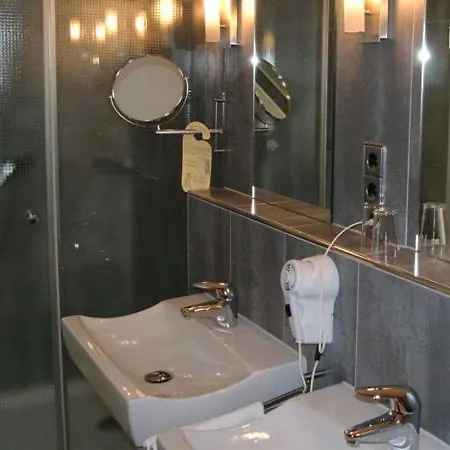 Hotel Rauch 3*
