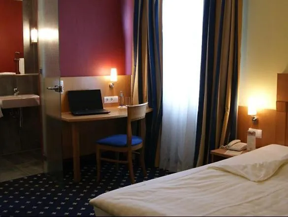 Hotel Rauch 3*